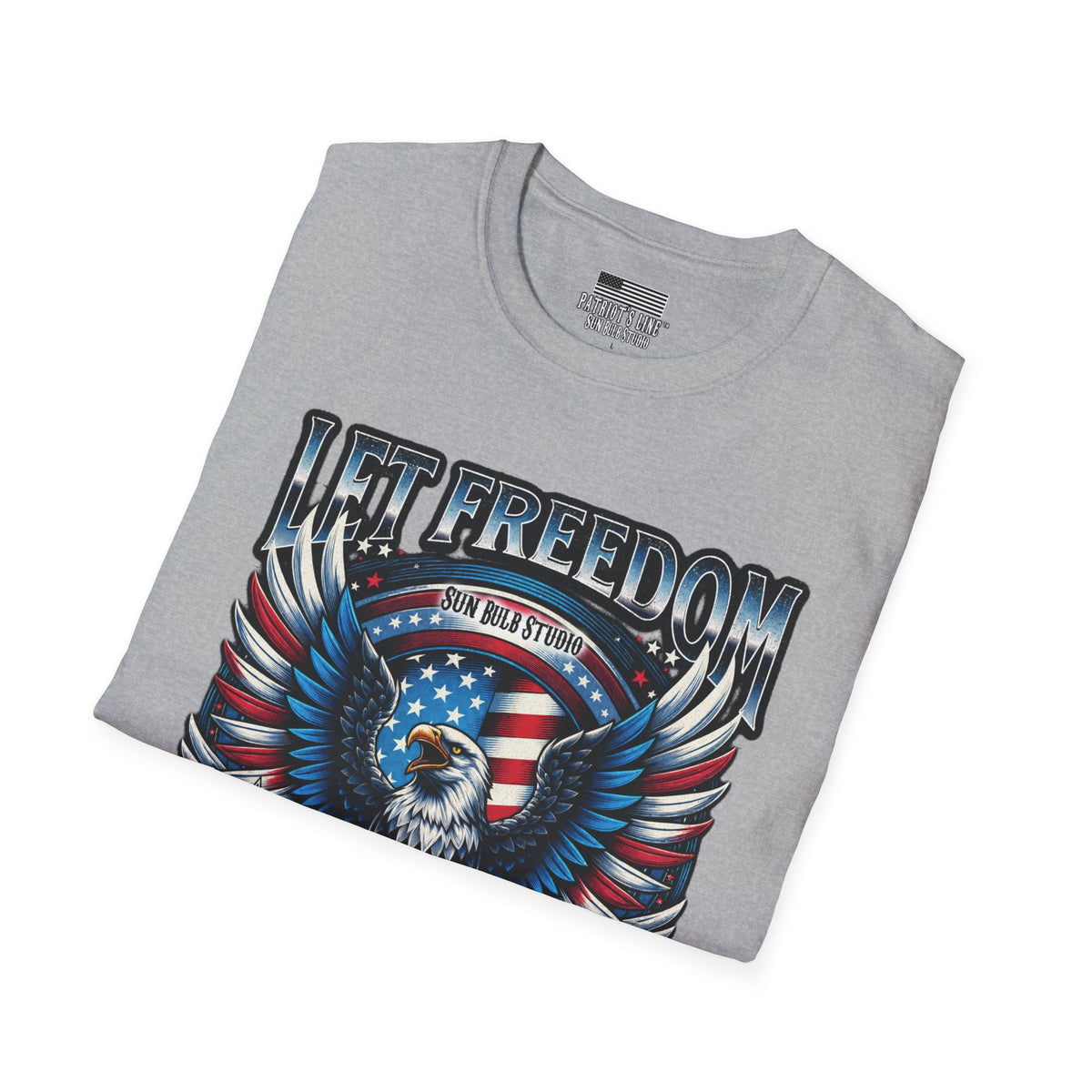 Let Freedom Reign Patriotic T-Shirt | Vintage Americana Eagle Tee