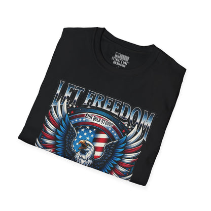 Let Freedom Reign Patriotic T-Shirt | Vintage Americana Eagle Tee